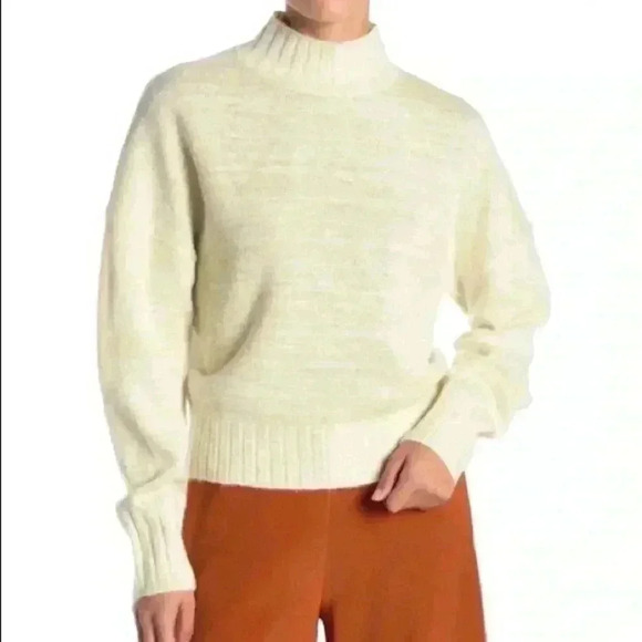 NSR | Light Yellow Shimmery Holiday Sweater with Mock Turtleneck - Picture 1 of 4